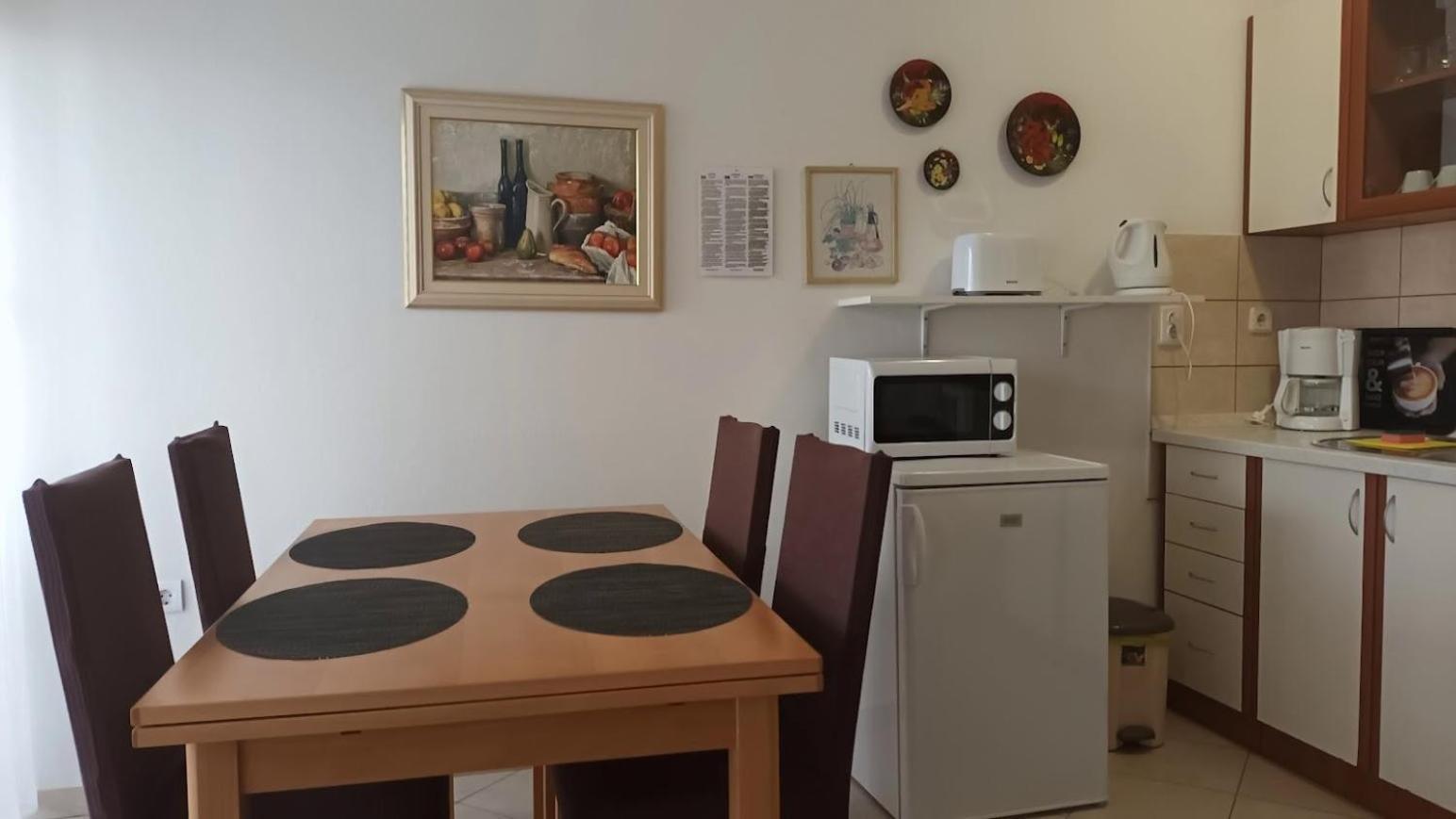 Apartment Marelja - Private Parking And Balcony ザダル エクステリア 写真