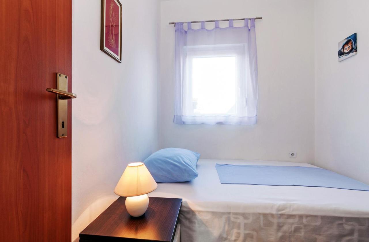 Apartment Marelja - Private Parking And Balcony ザダル エクステリア 写真